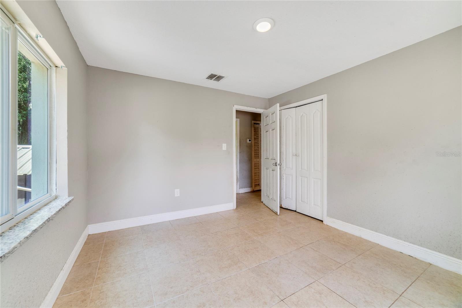 Image 14 of 21 For 710 Alfred Street