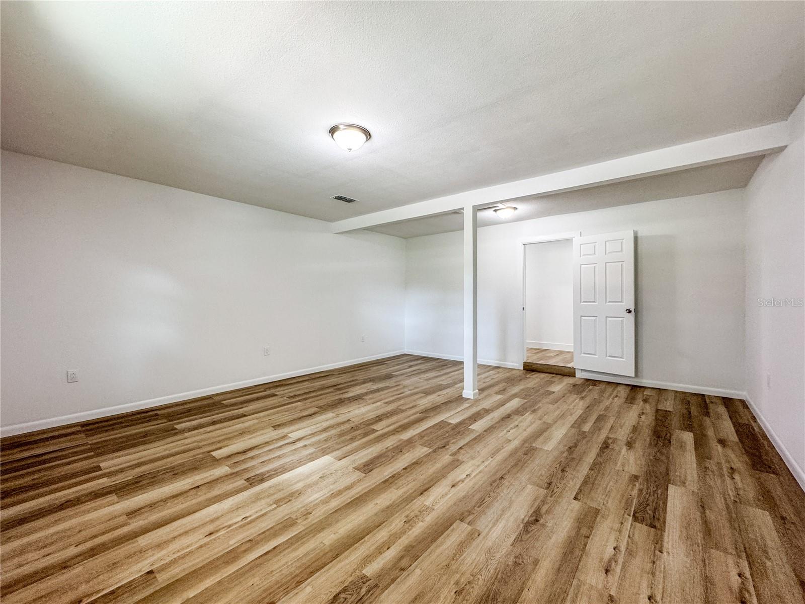 Image 40 of 53 For 2511 Sandy Lane