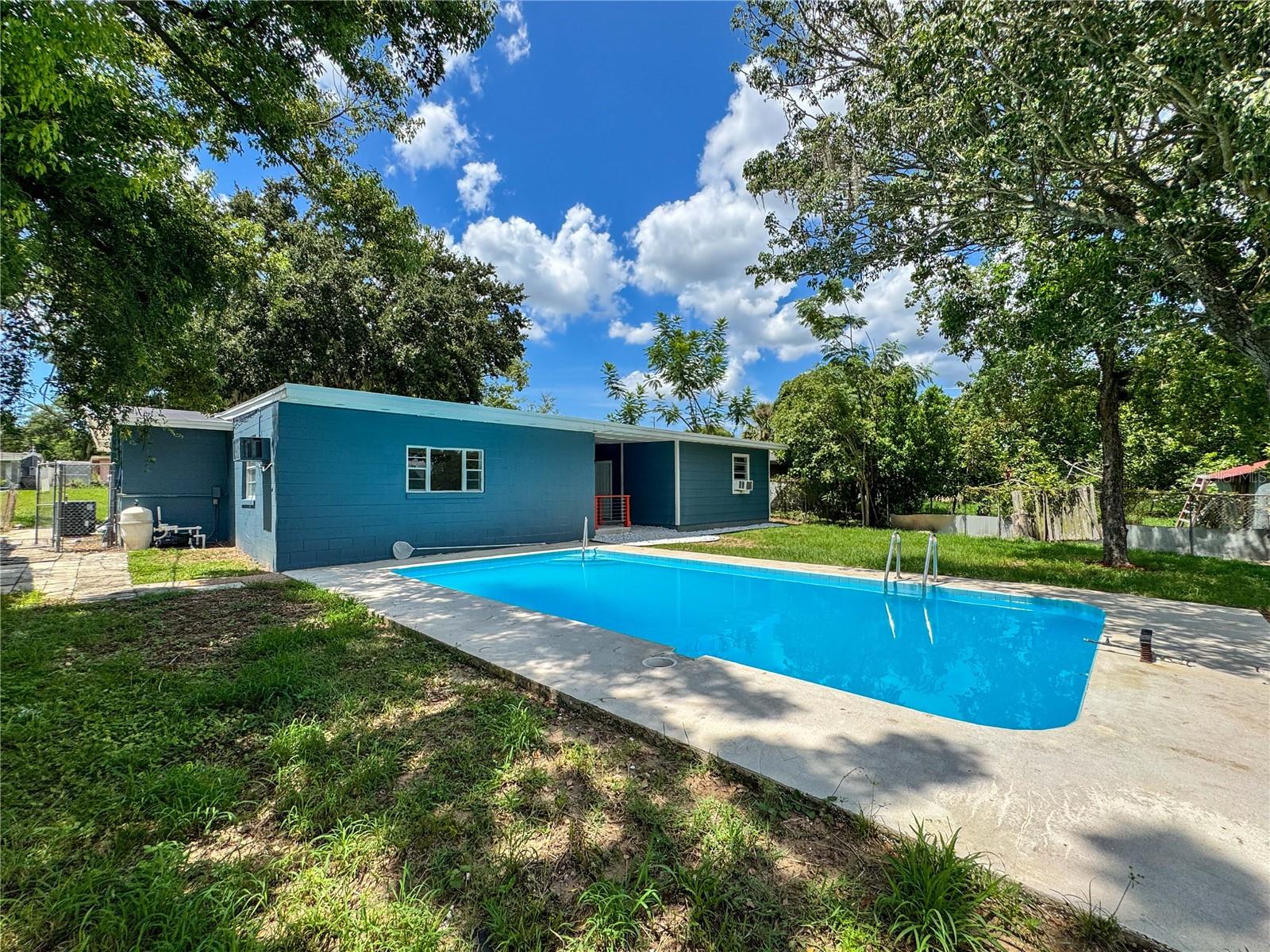 Image 42 of 53 For 2511 Sandy Lane