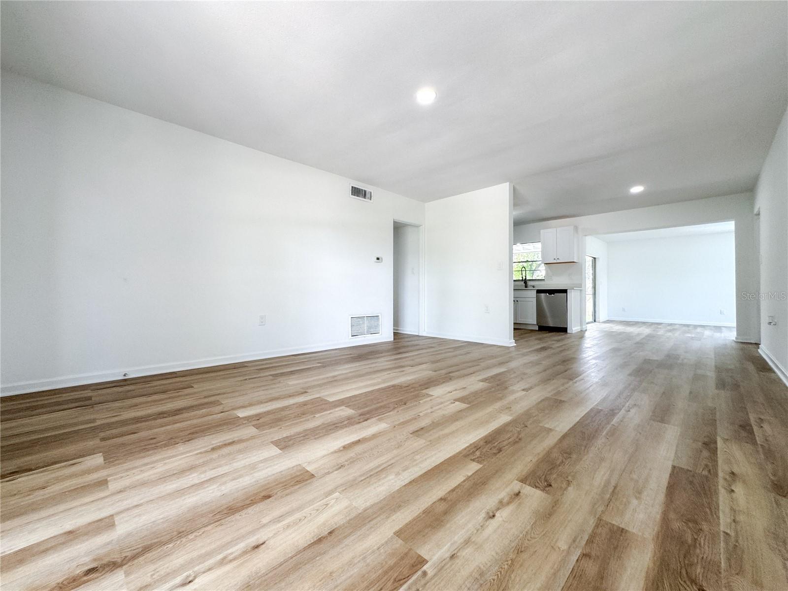 Image 5 of 53 For 2511 Sandy Lane