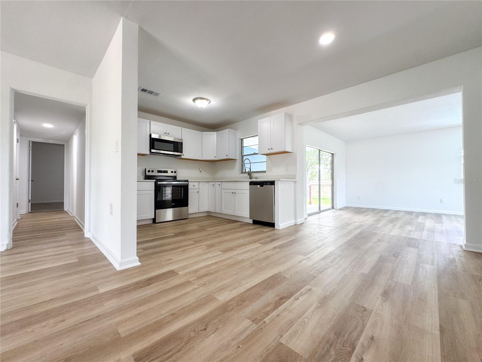 Image 7 of 53 For 2511 Sandy Lane