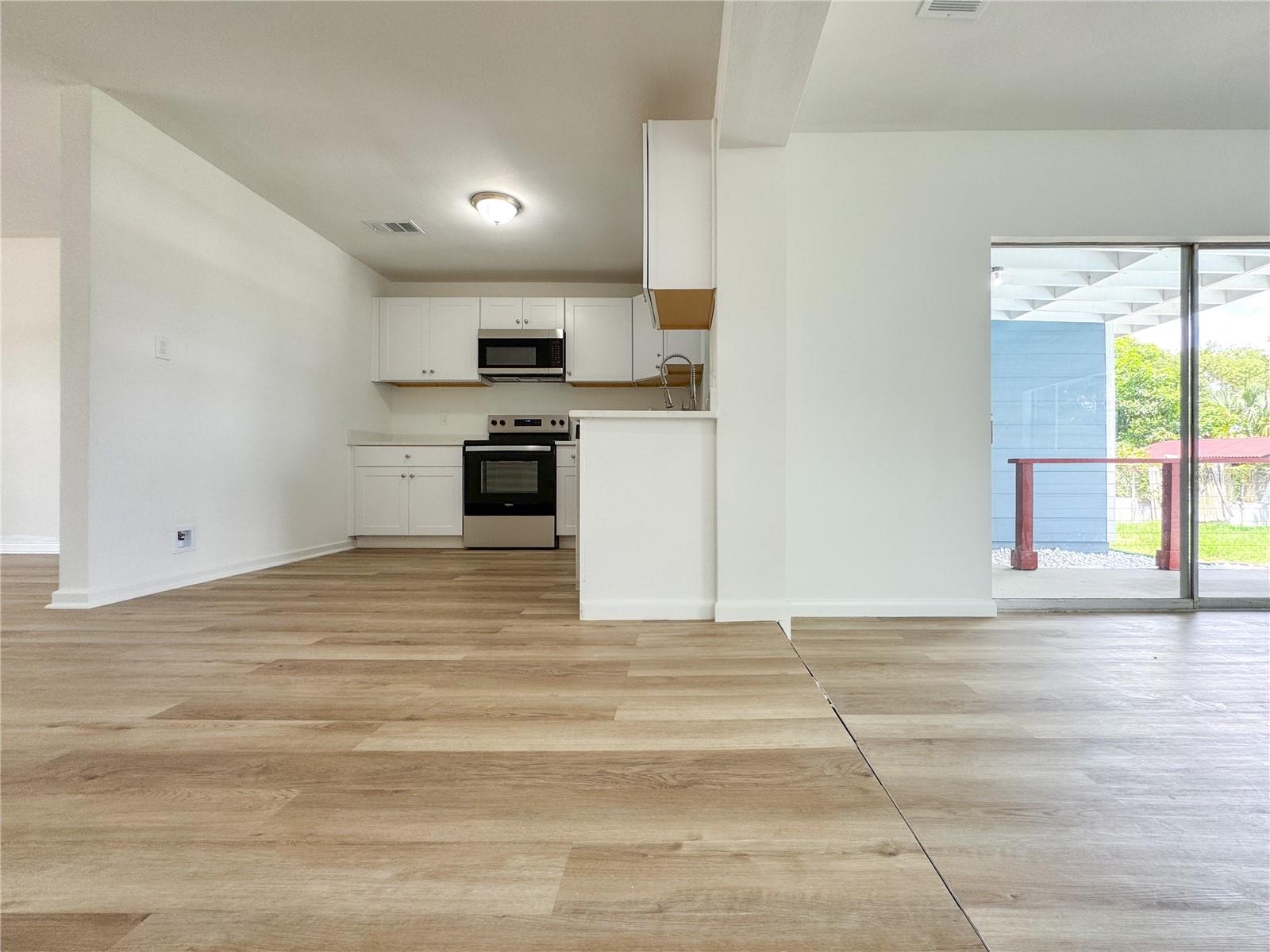 Image 8 of 53 For 2511 Sandy Lane