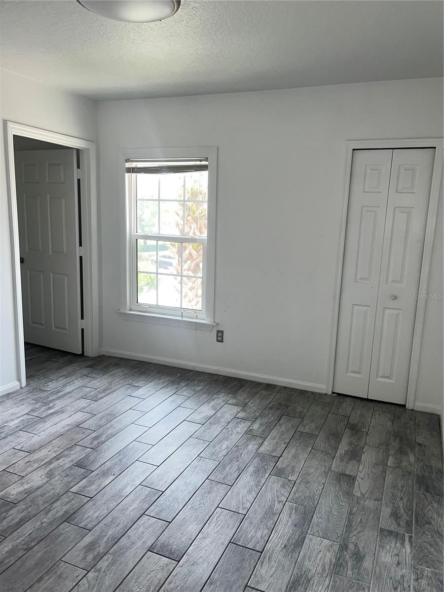 Image 6 of 14 For 6524 Swissco Drive 1027