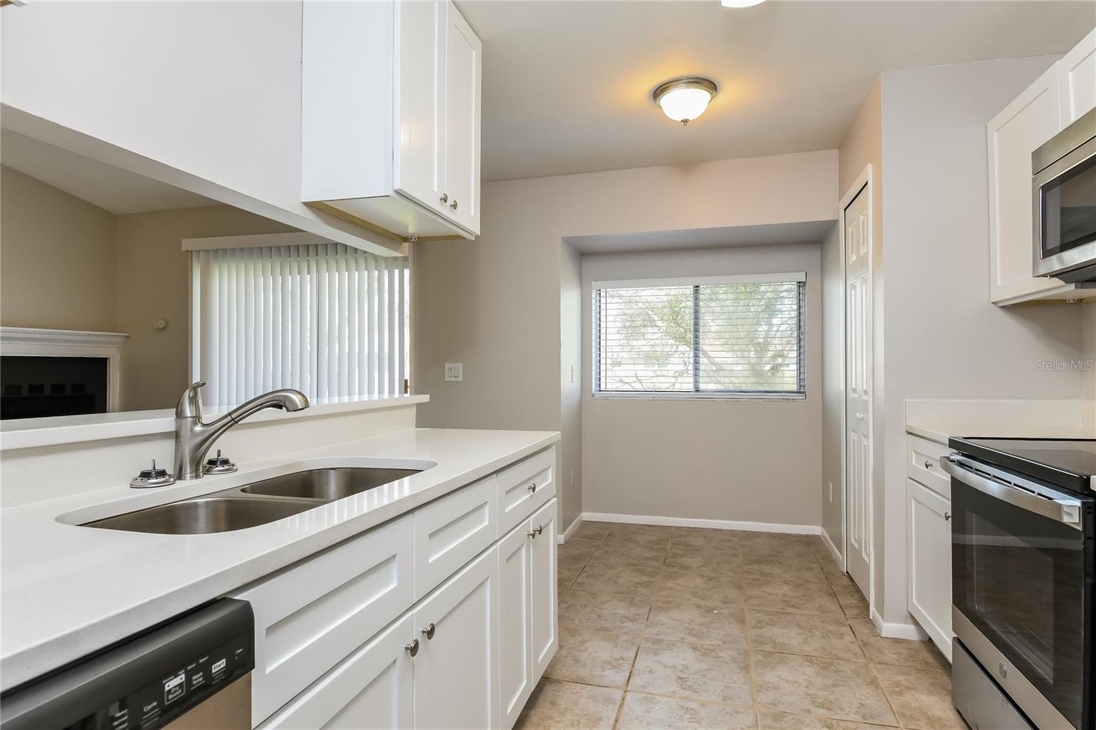 Image 6 of 16 For 20849 Marlin Street