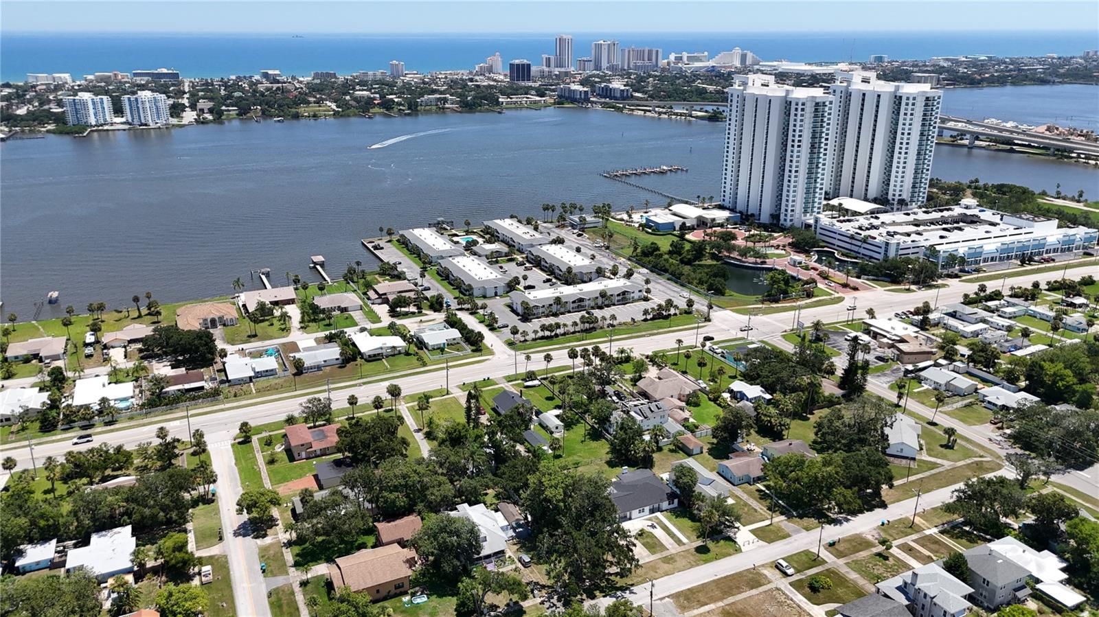 Image 9 of 10 For 344 Riverside Drive