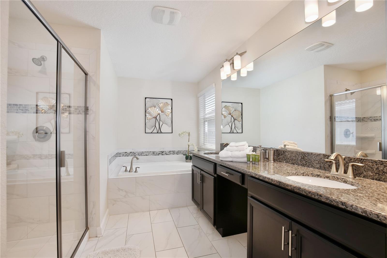 Image 36 of 60 For 4806 Kings Castle Circle