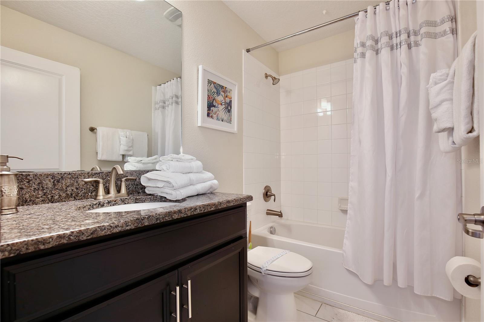 Image 46 of 60 For 4806 Kings Castle Circle