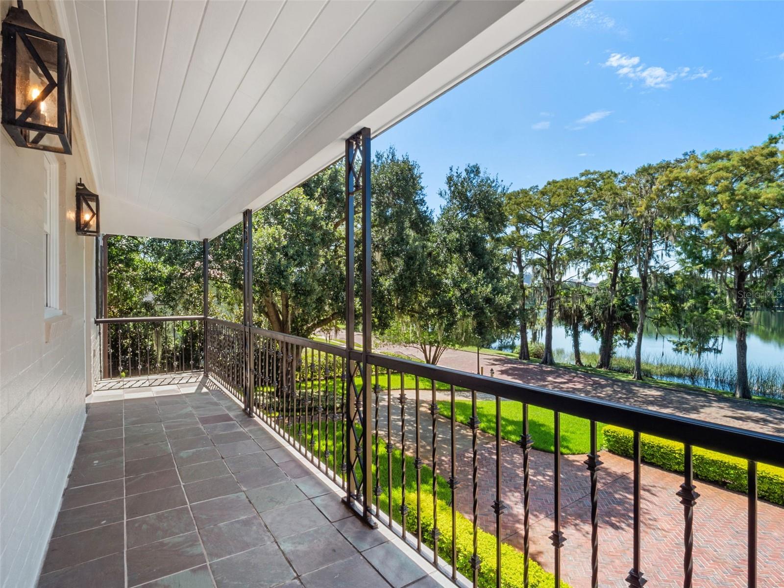 Image 37 of 99 For 811 Lake Adair Boulevard