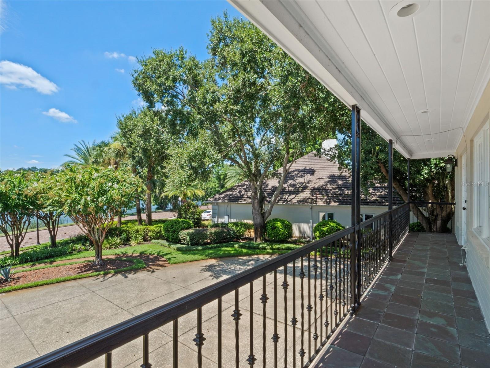 Image 40 of 99 For 811 Lake Adair Boulevard