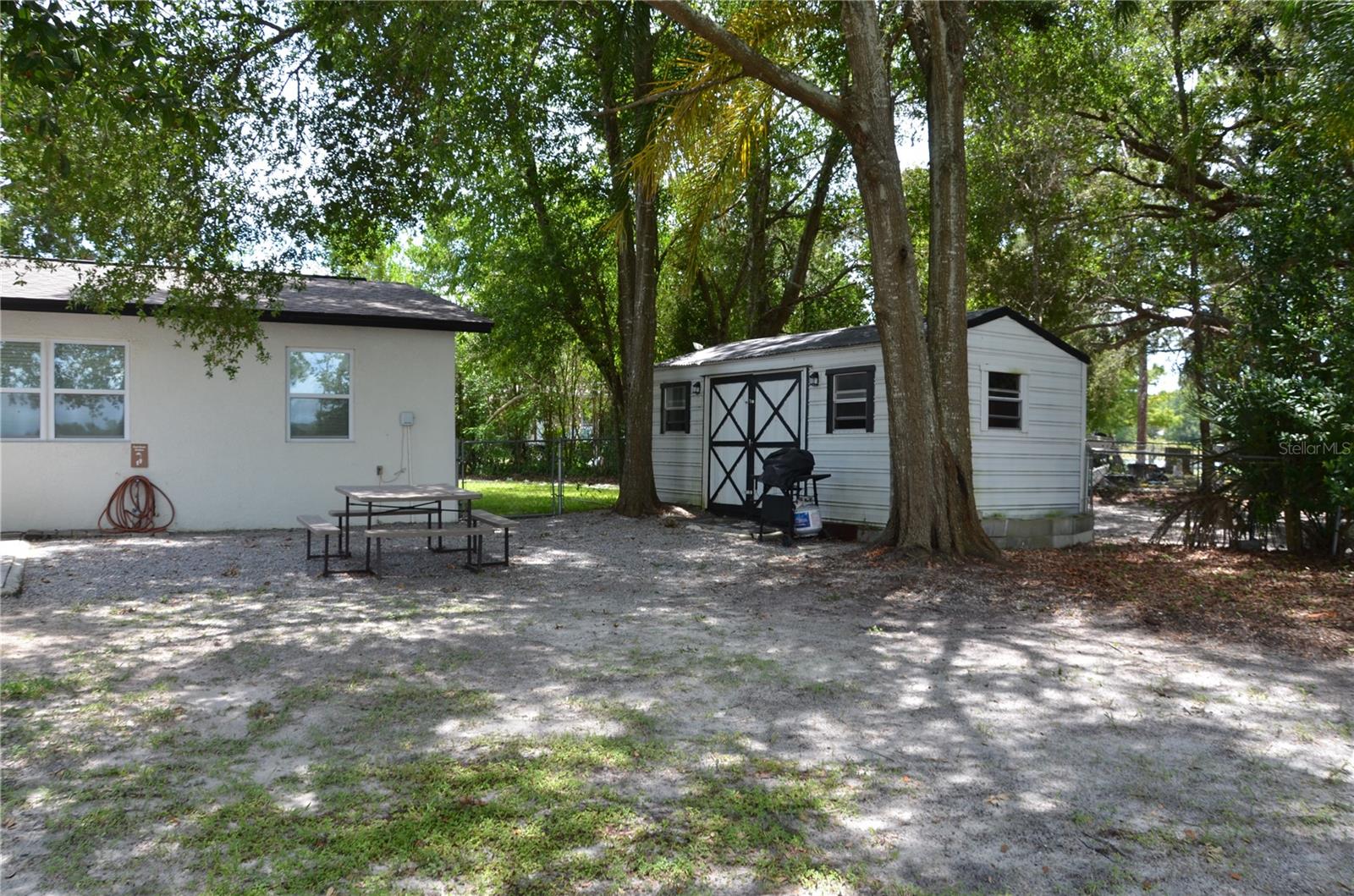 Image 41 of 73 For 624 Hager Court