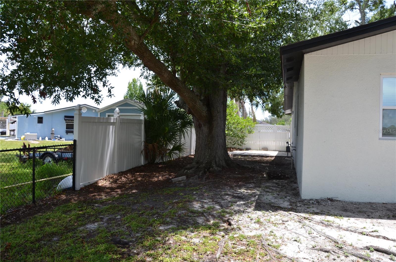 Image 45 of 73 For 624 Hager Court