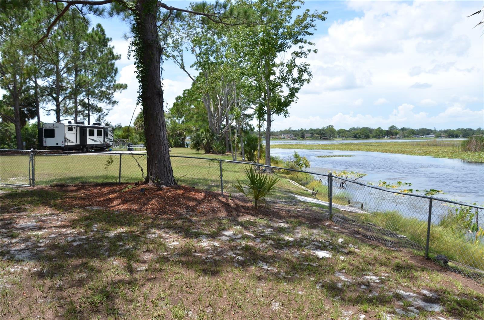 Image 48 of 73 For 624 Hager Court