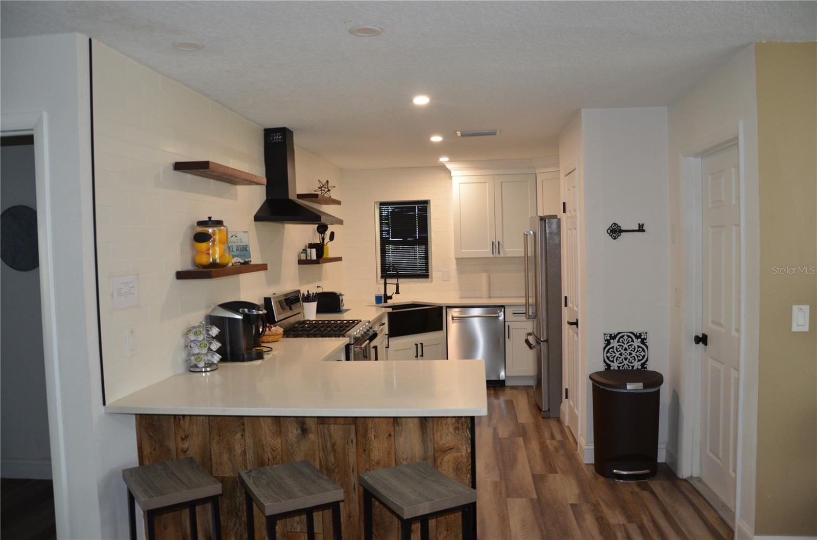 Image 6 of 73 For 624 Hager Court