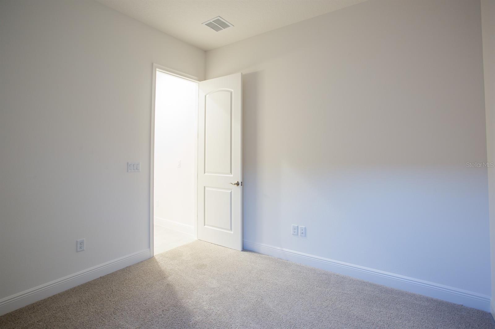 Image 26 of 50 For 13360 Bromborough Drive