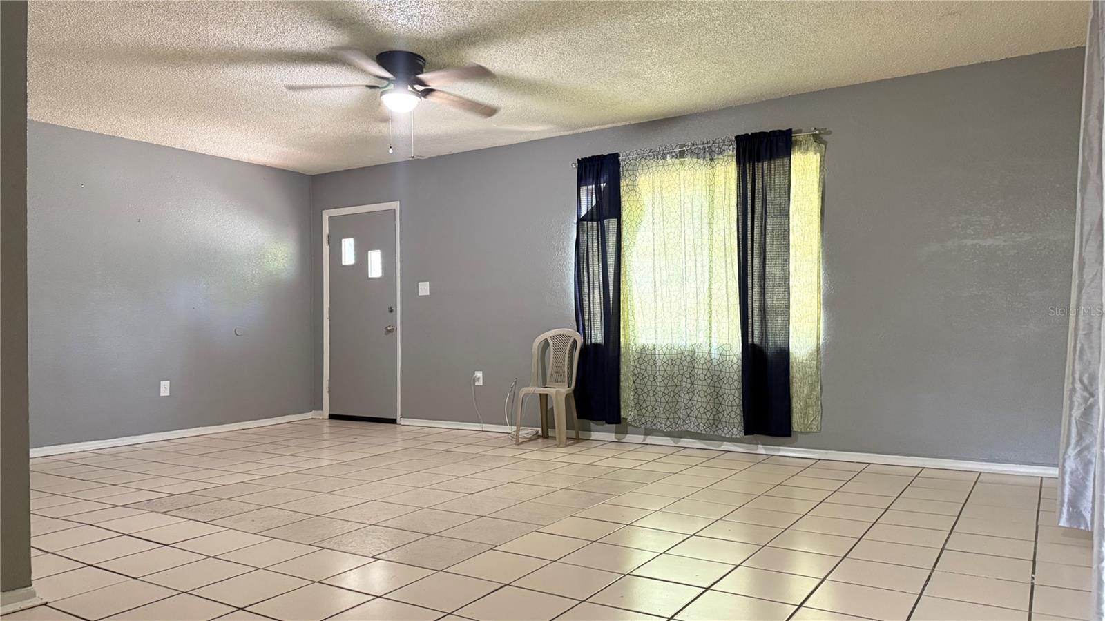Image 4 of 13 For 5520 Riordan Way
