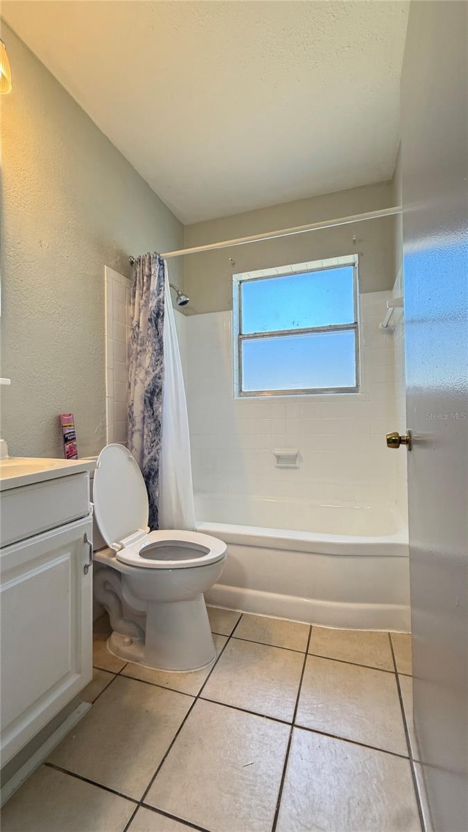 Image 6 of 13 For 5520 Riordan Way