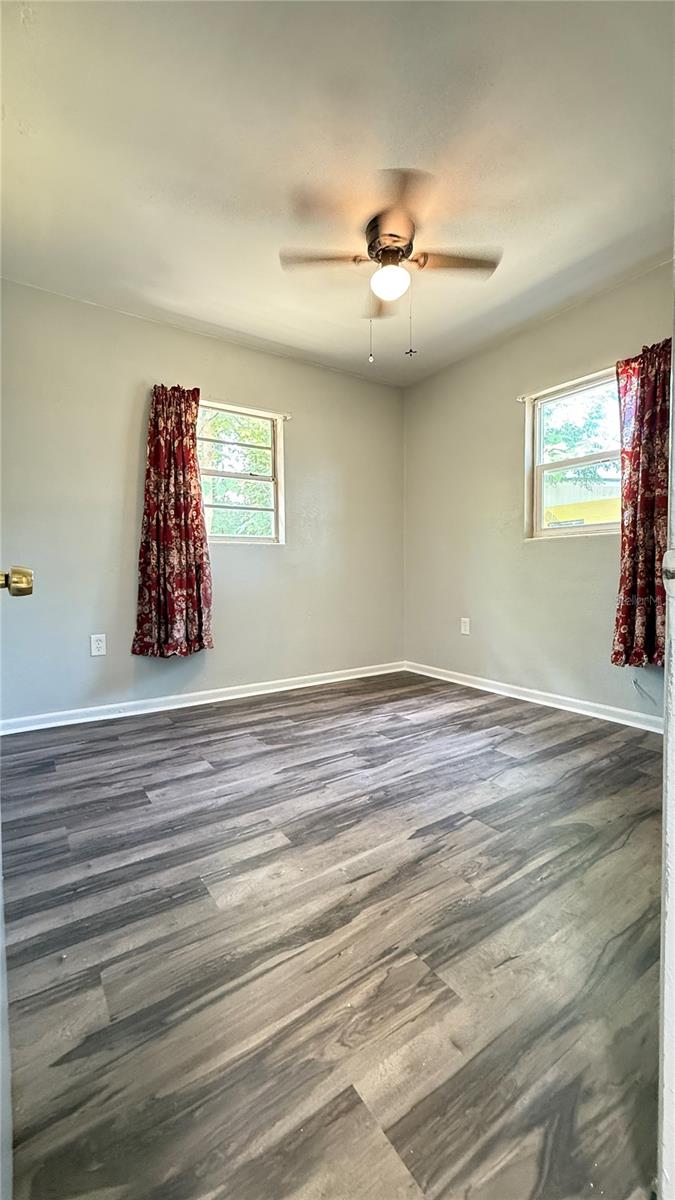 Image 7 of 13 For 5520 Riordan Way