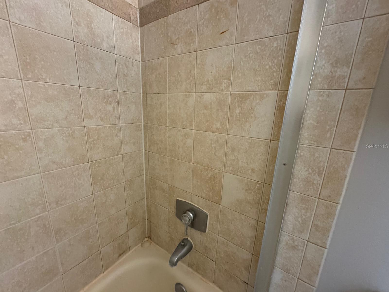 Image 11 of 55 For 623 28th Street