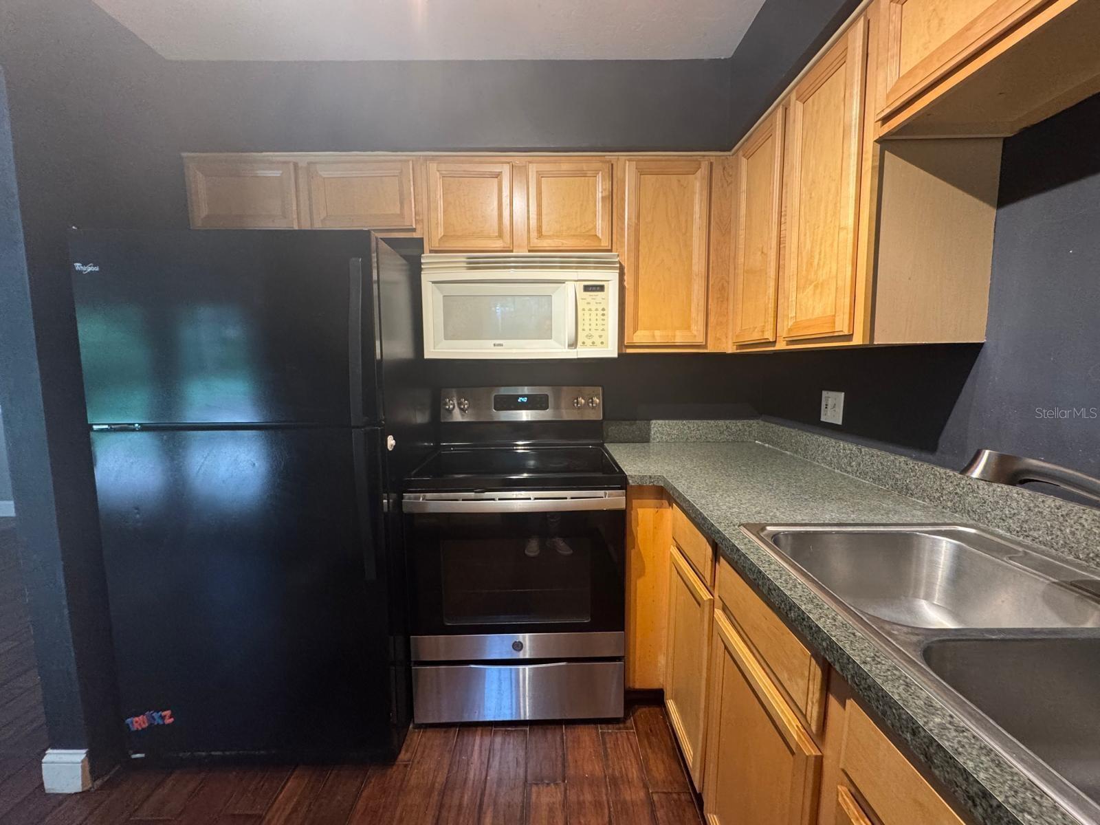 Image 33 of 55 For 623 28th Street
