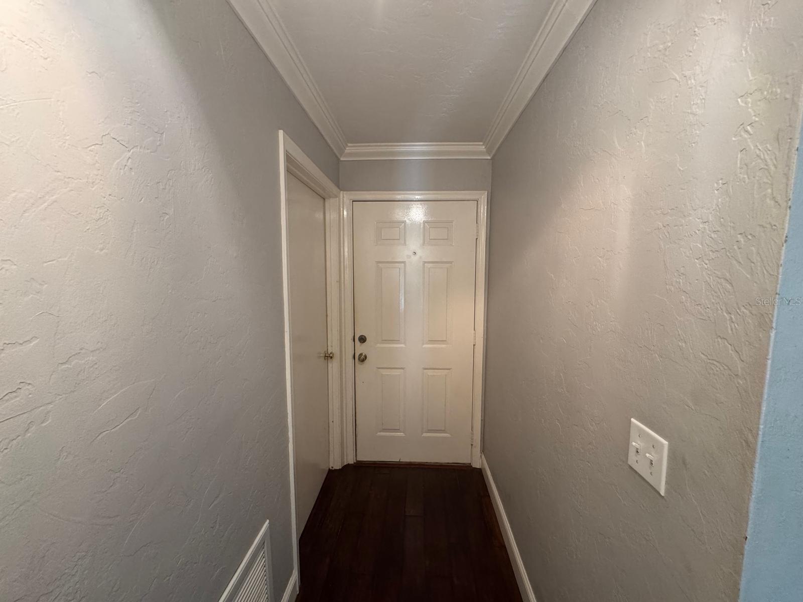 Image 42 of 55 For 623 28th Street