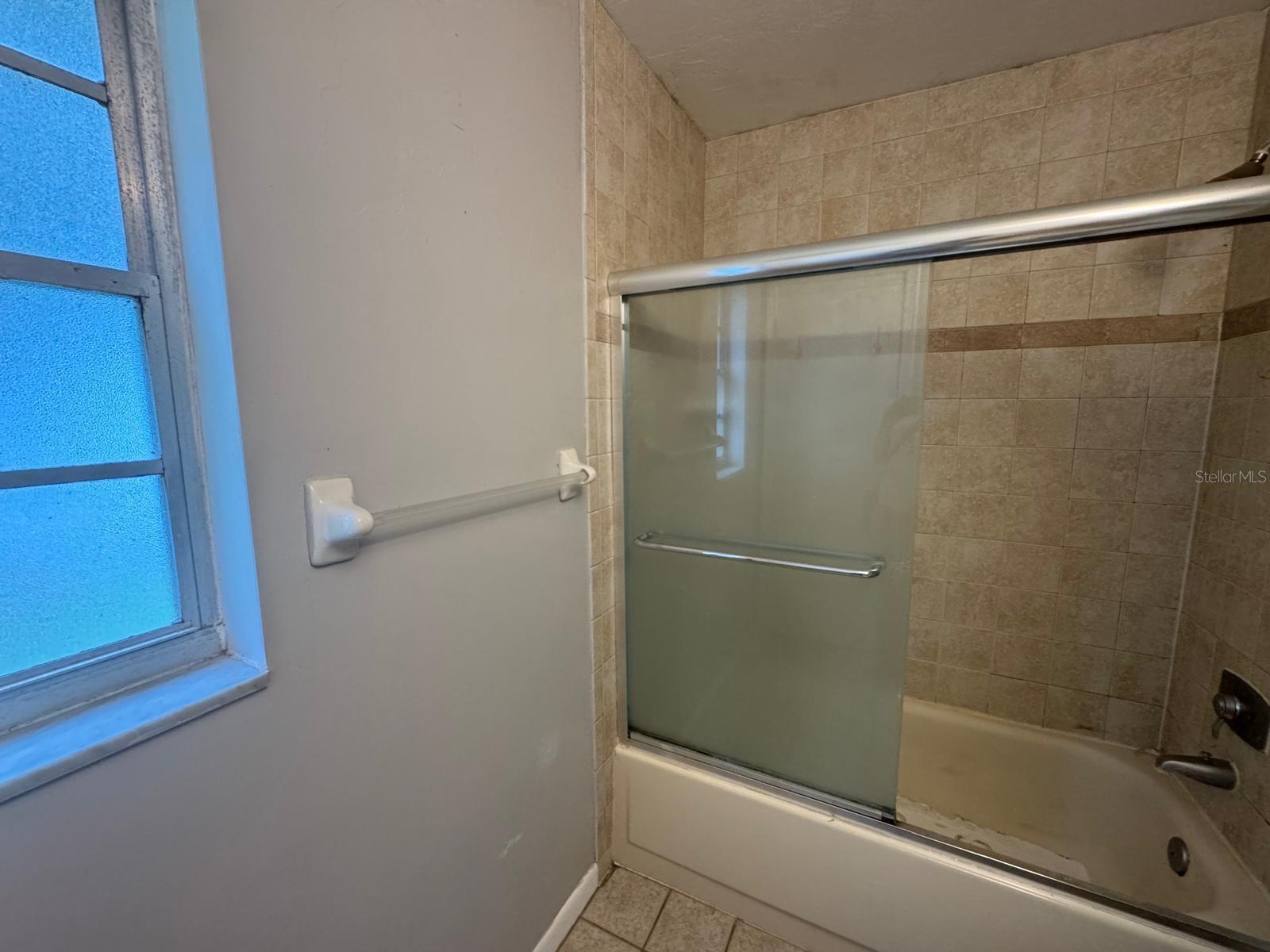 Image 8 of 55 For 623 28th Street