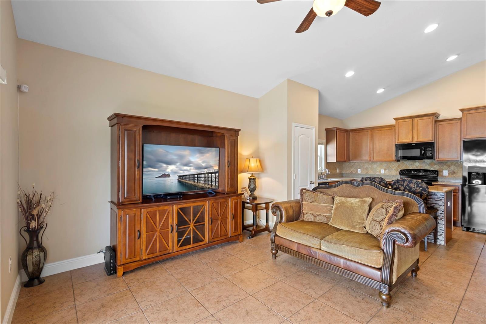 Image 17 of 50 For 3067 Dasha Palm Drive