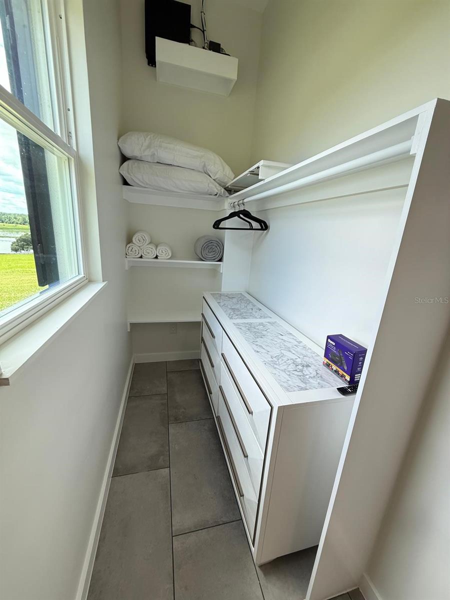 Image 14 of 20 For 20925 100th Avenue Road