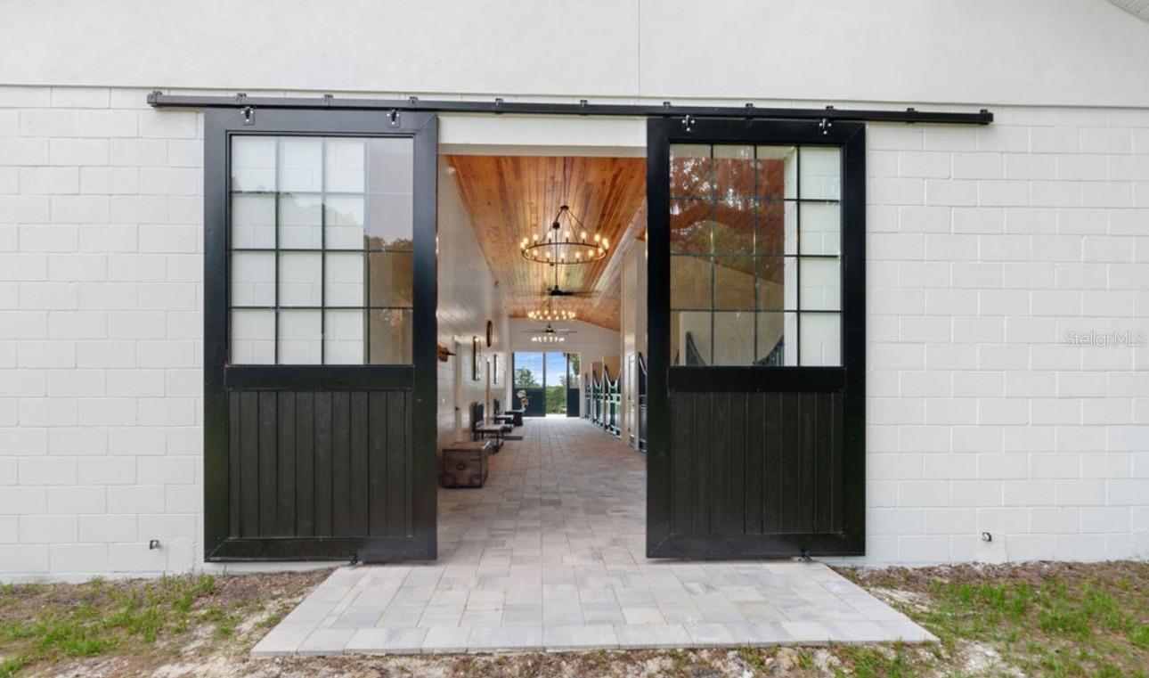 Image 3 of 20 For 20925 100th Avenue Road