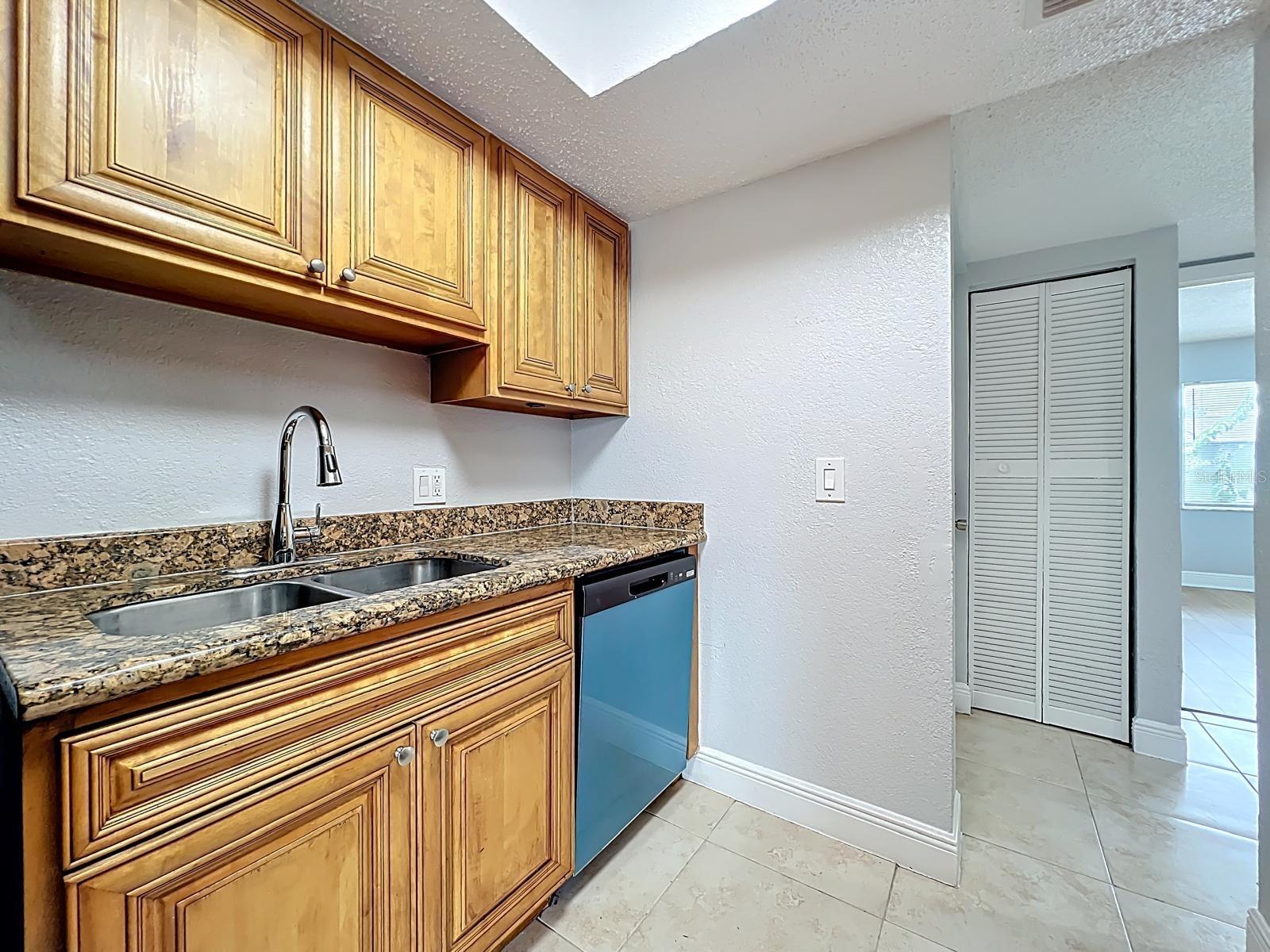 Image 11 of 41 For 4795 Texas Avenue 4795c