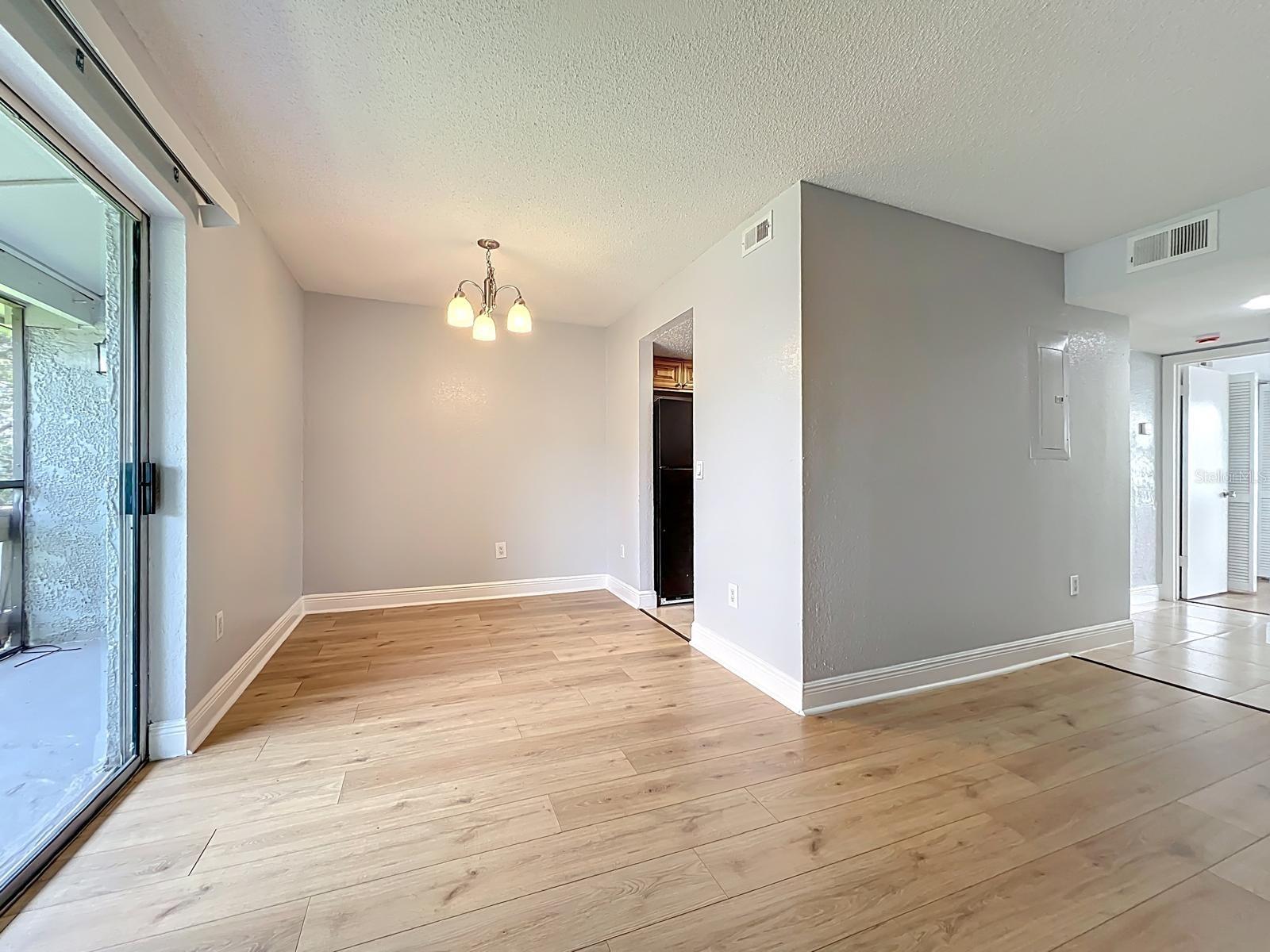 Image 18 of 41 For 4795 Texas Avenue 4795c