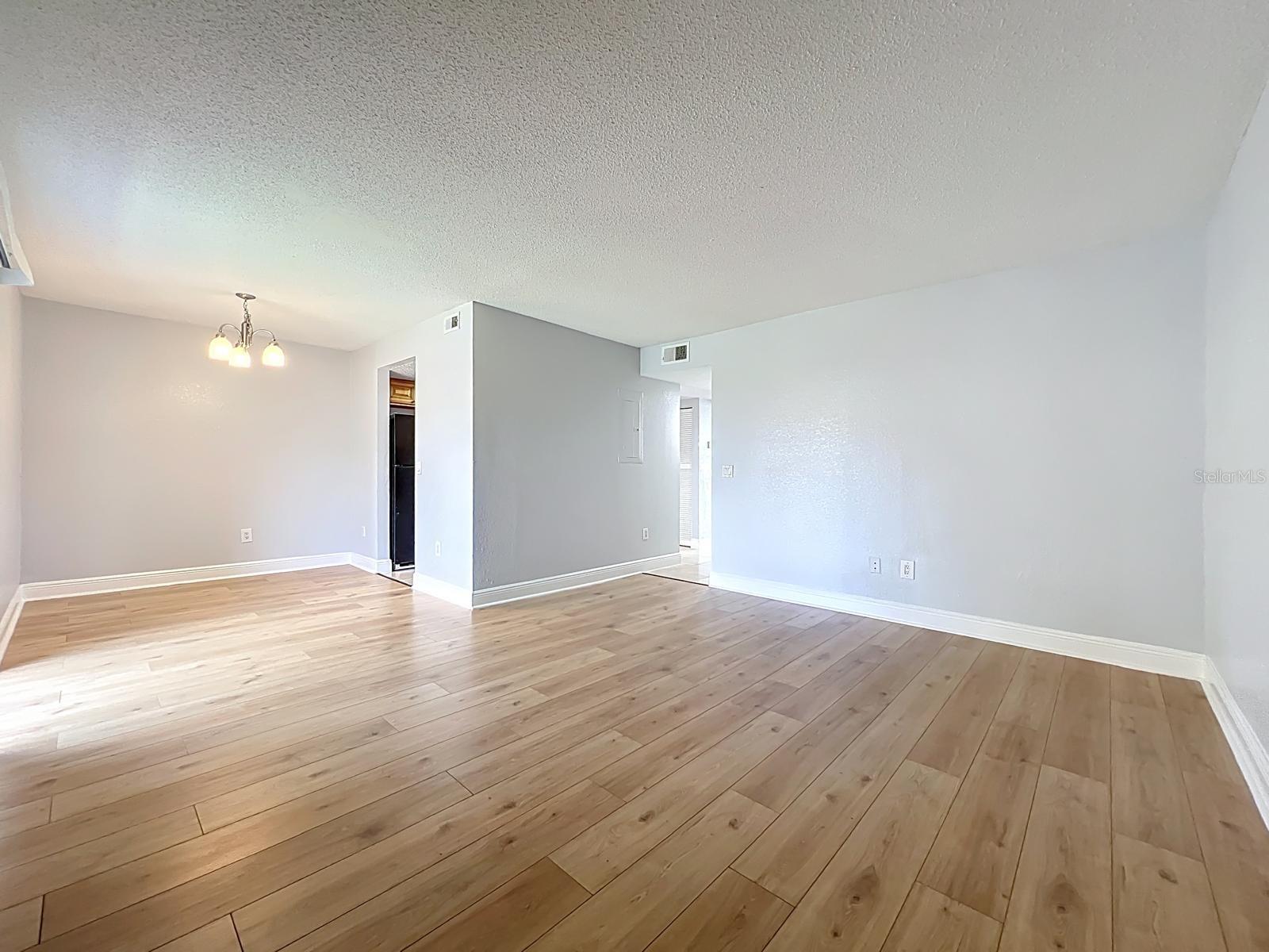 Image 19 of 41 For 4795 Texas Avenue 4795c