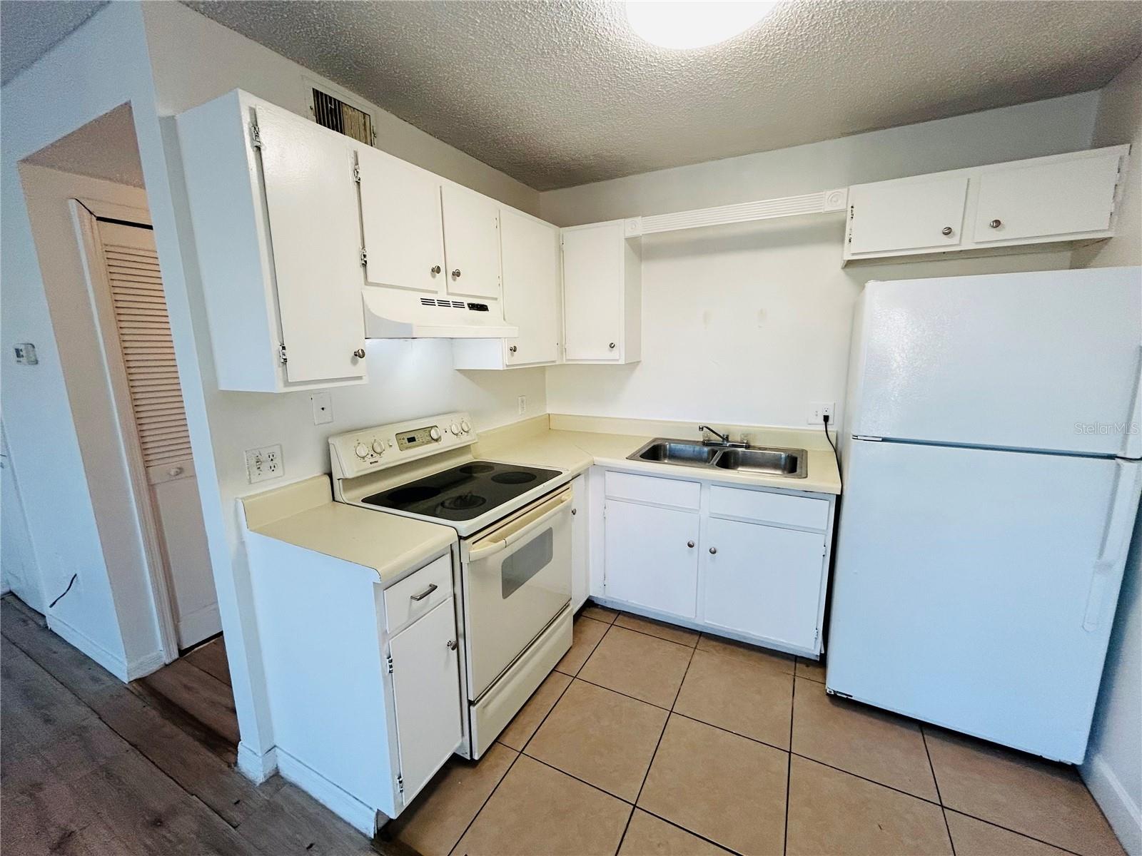 Image 4 of 8 For 1290 9th Street 501