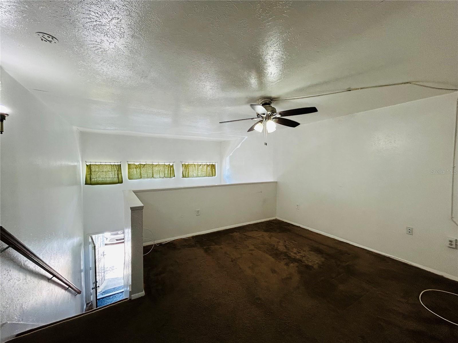 Image 10 of 13 For 3912 Crayrich Circle 305