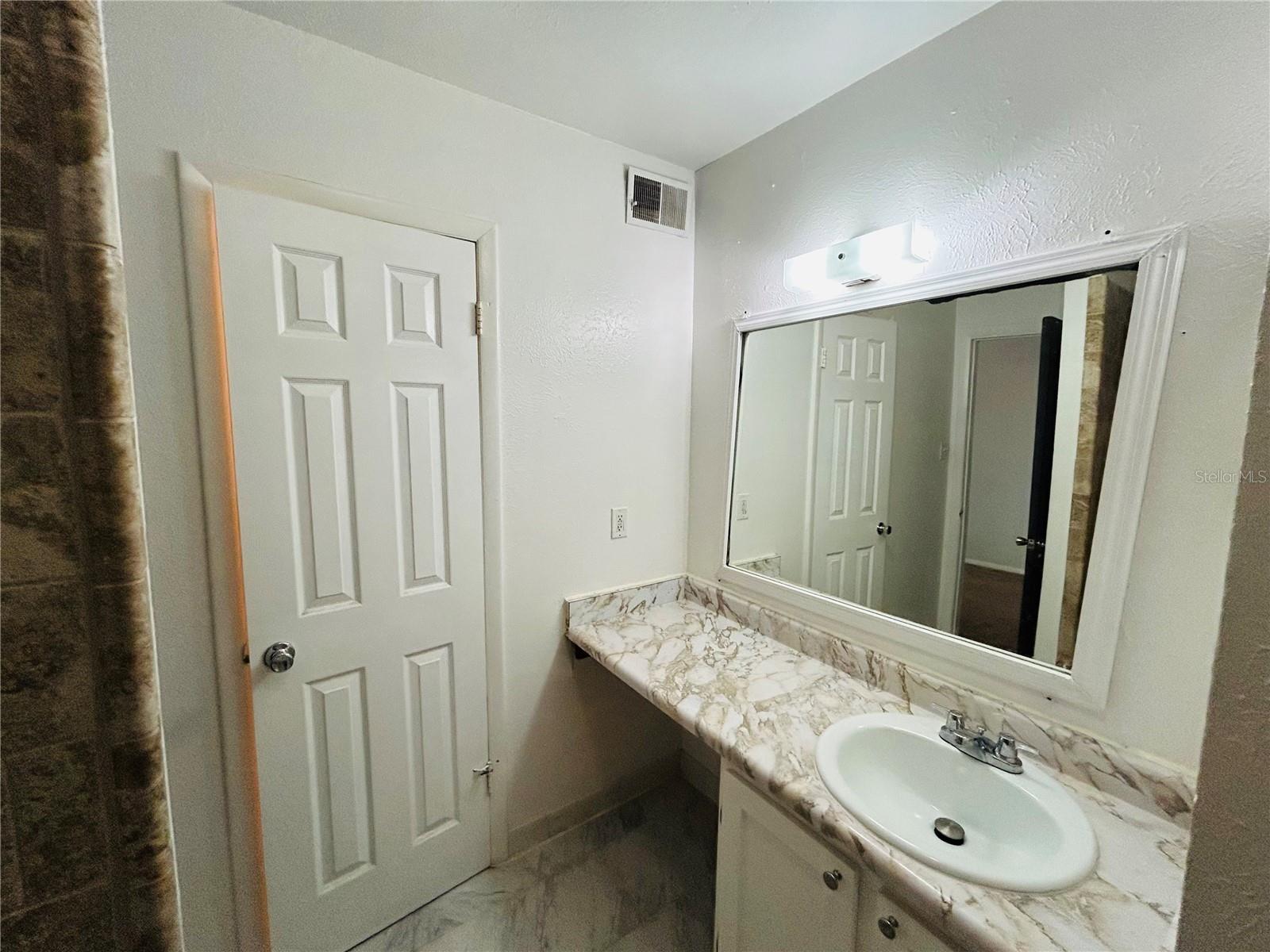 Image 12 of 13 For 3912 Crayrich Circle 305