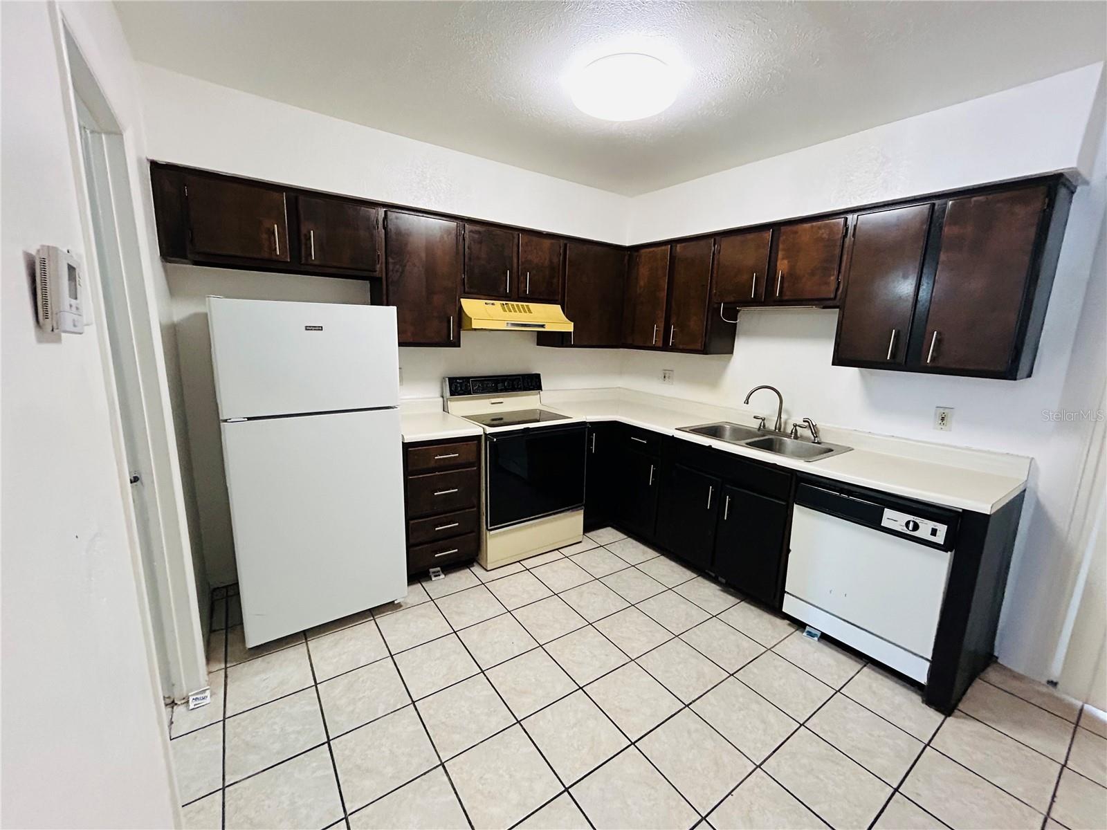 Image 6 of 13 For 3912 Crayrich Circle 305