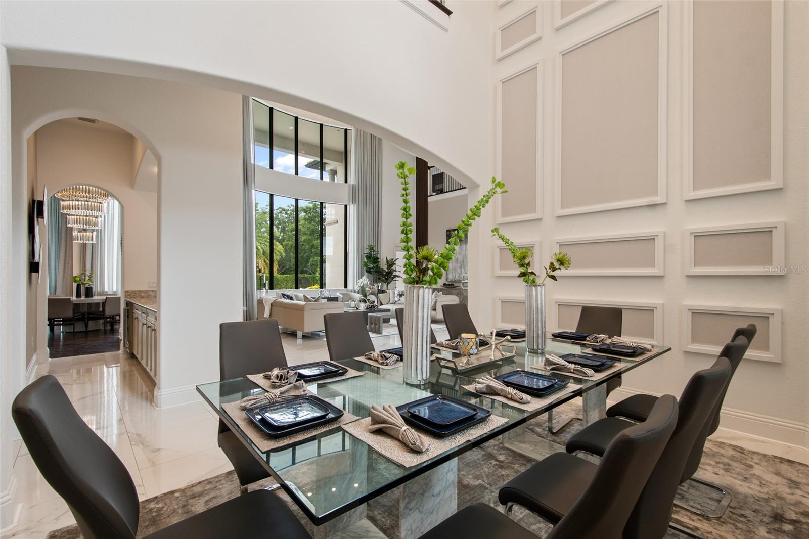 Image 17 of 91 For 4077 Isabella Circle