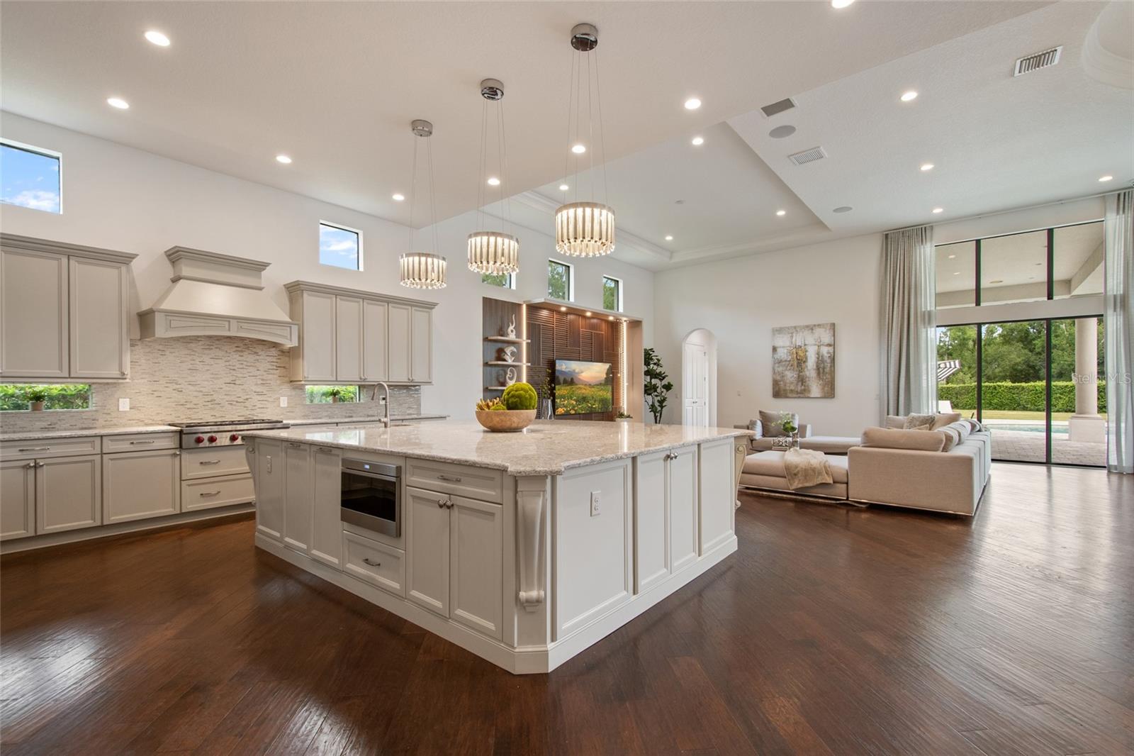 Image 22 of 91 For 4077 Isabella Circle