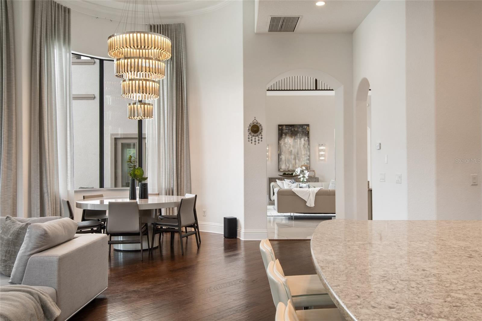 Image 25 of 91 For 4077 Isabella Circle