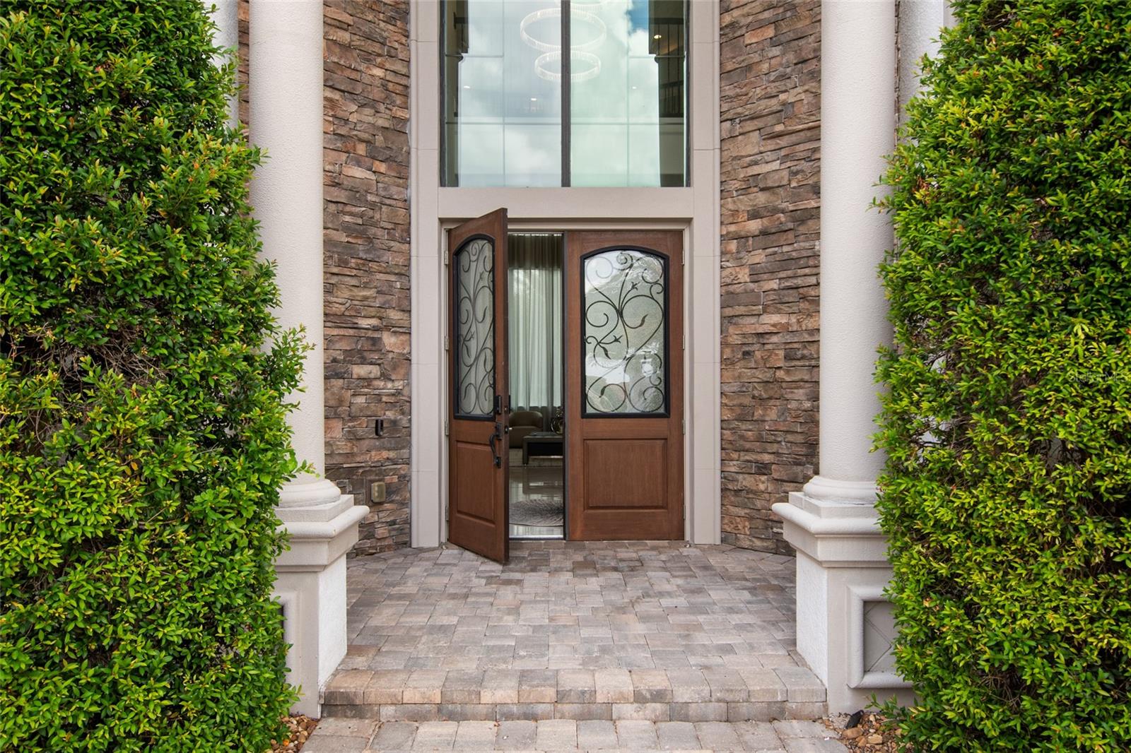 Image 3 of 91 For 4077 Isabella Circle