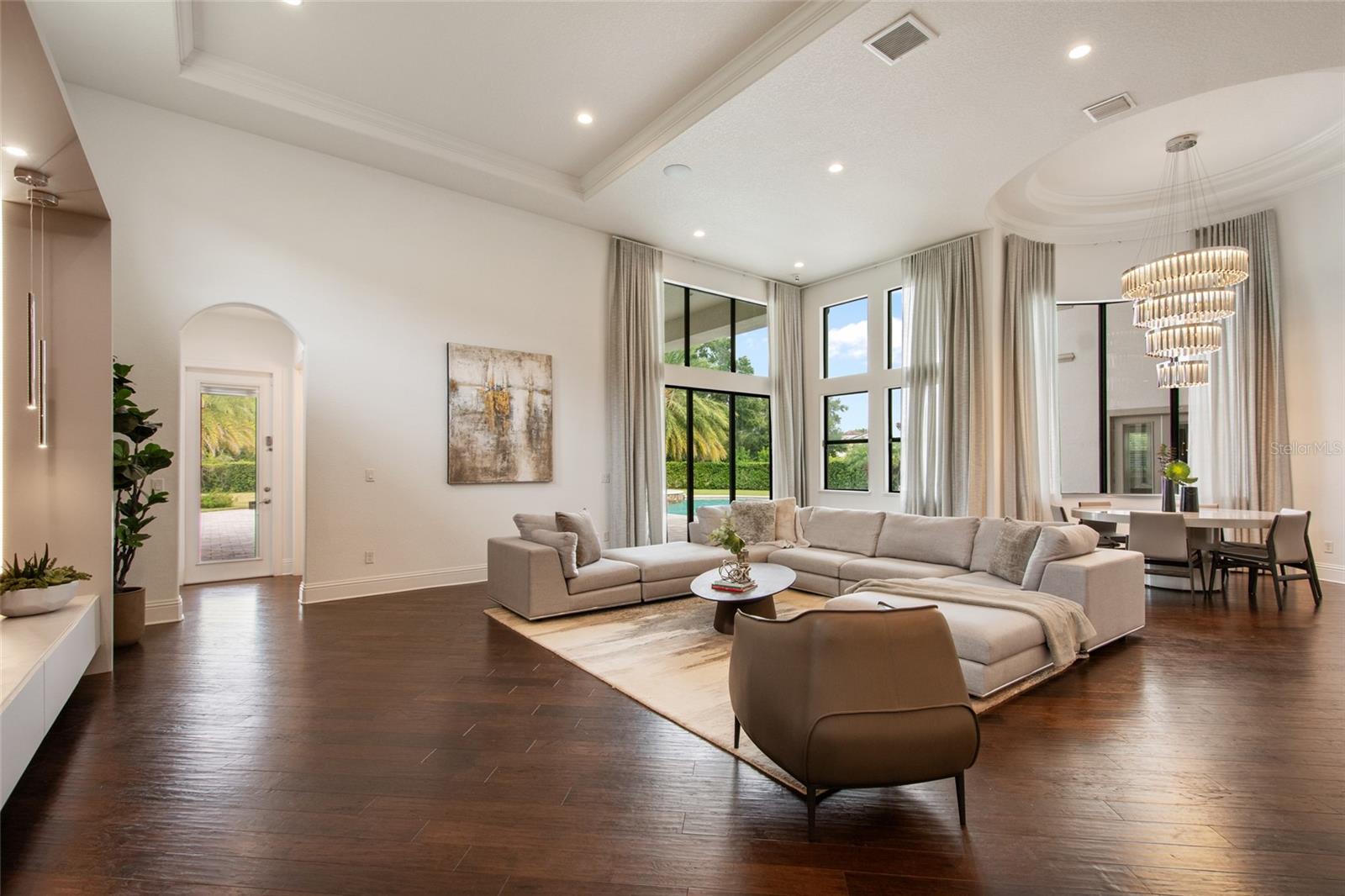 Image 30 of 91 For 4077 Isabella Circle