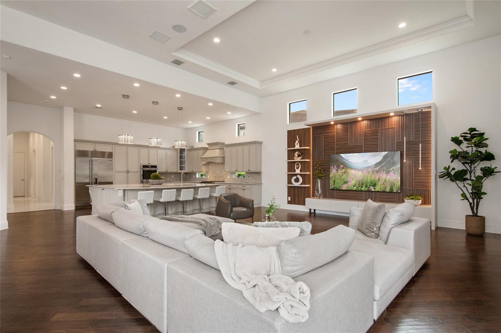 Image 34 of 91 For 4077 Isabella Circle