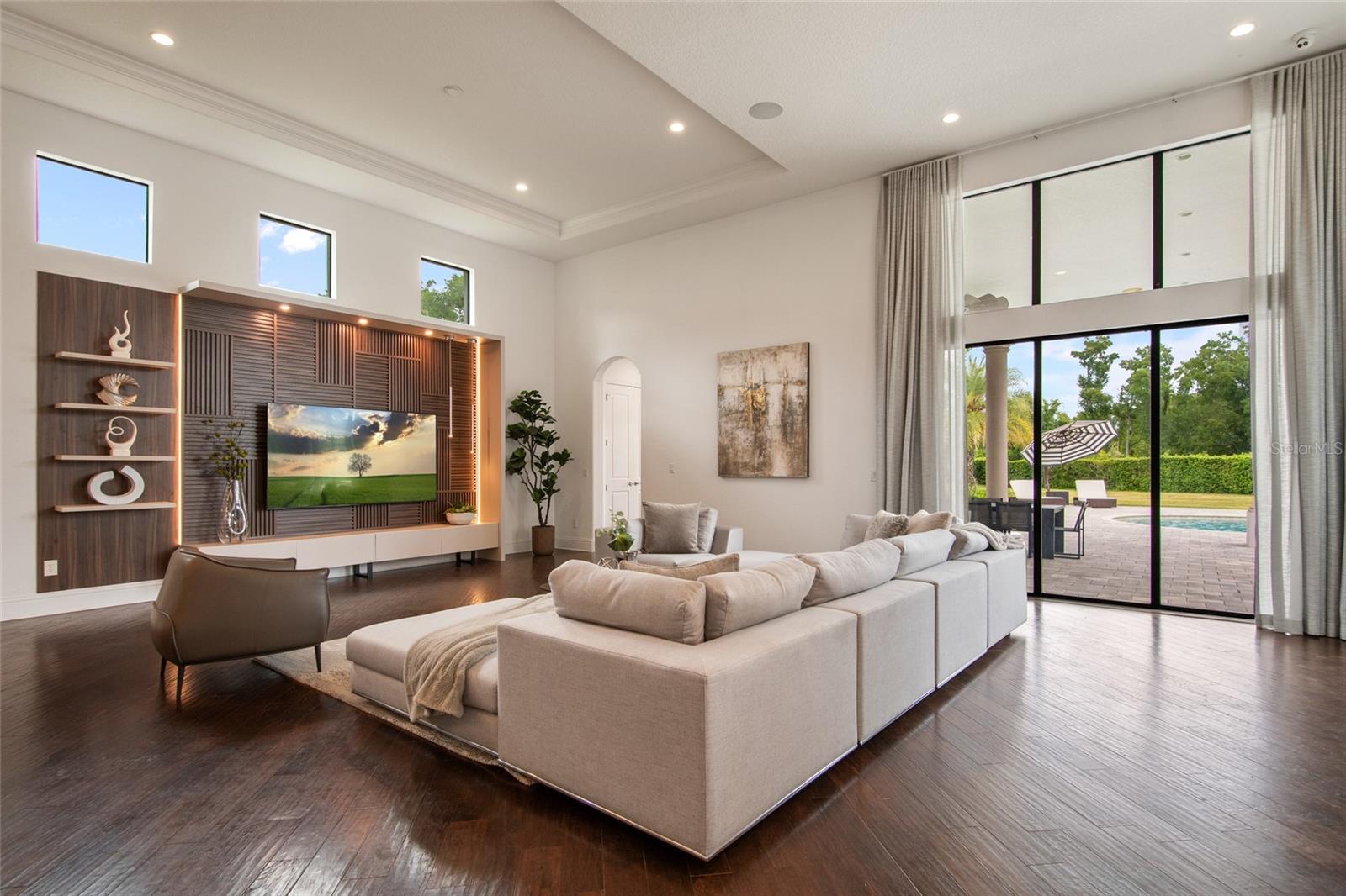 Image 35 of 91 For 4077 Isabella Circle
