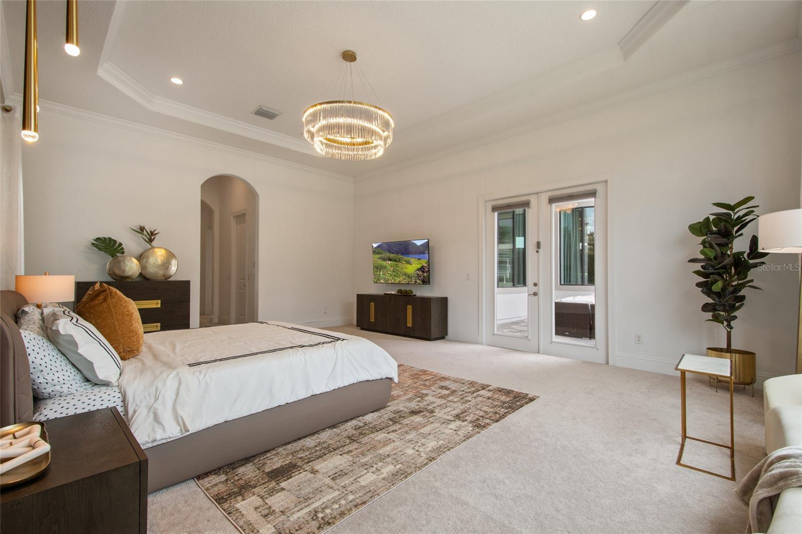 Image 40 of 91 For 4077 Isabella Circle
