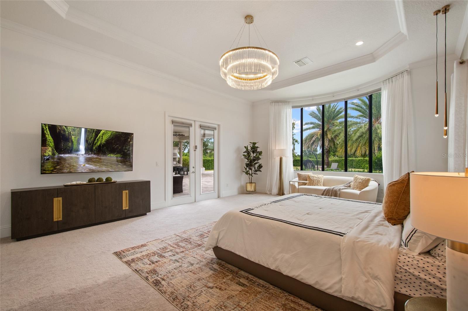 Image 43 of 91 For 4077 Isabella Circle