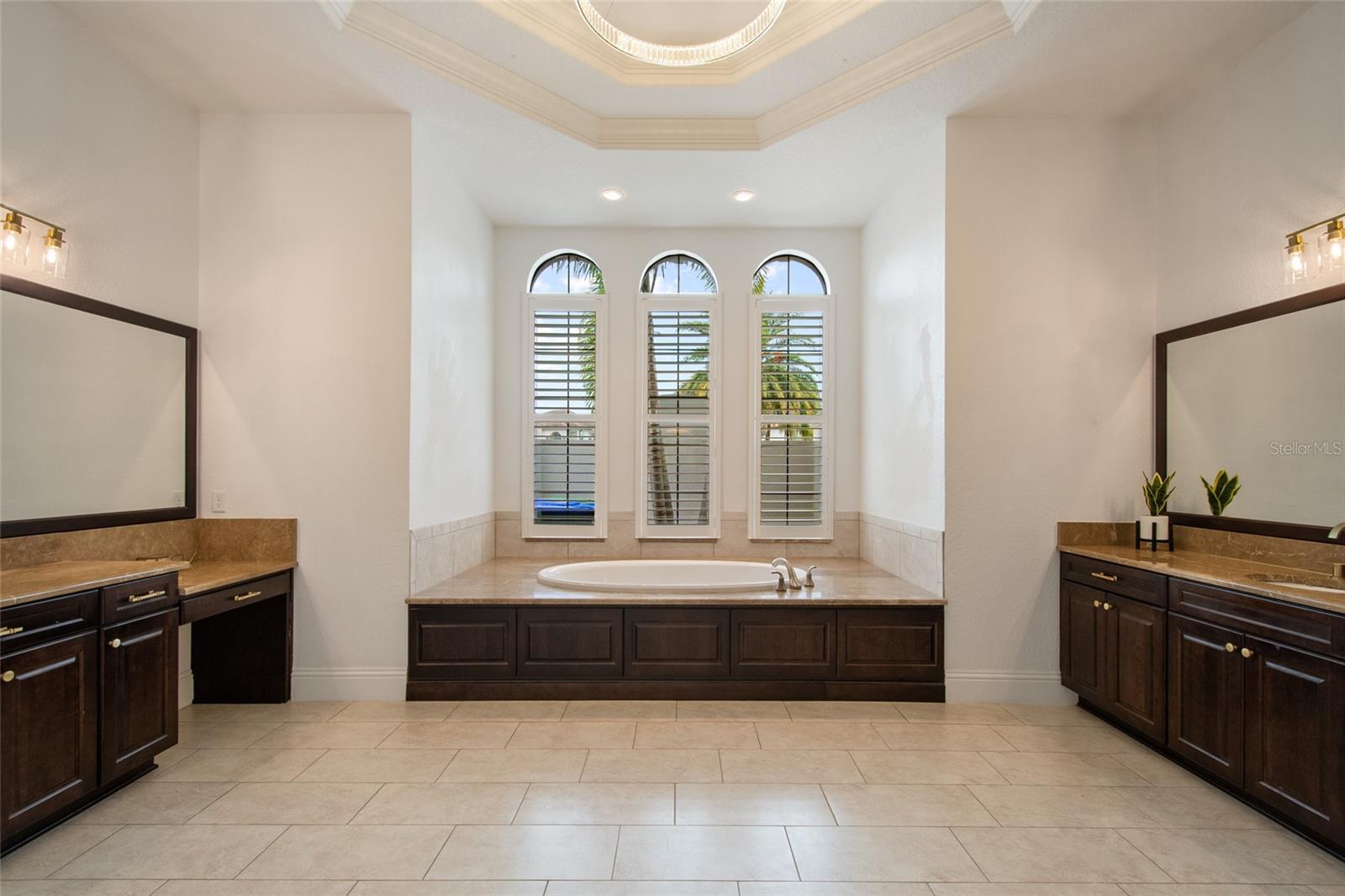 Image 46 of 91 For 4077 Isabella Circle
