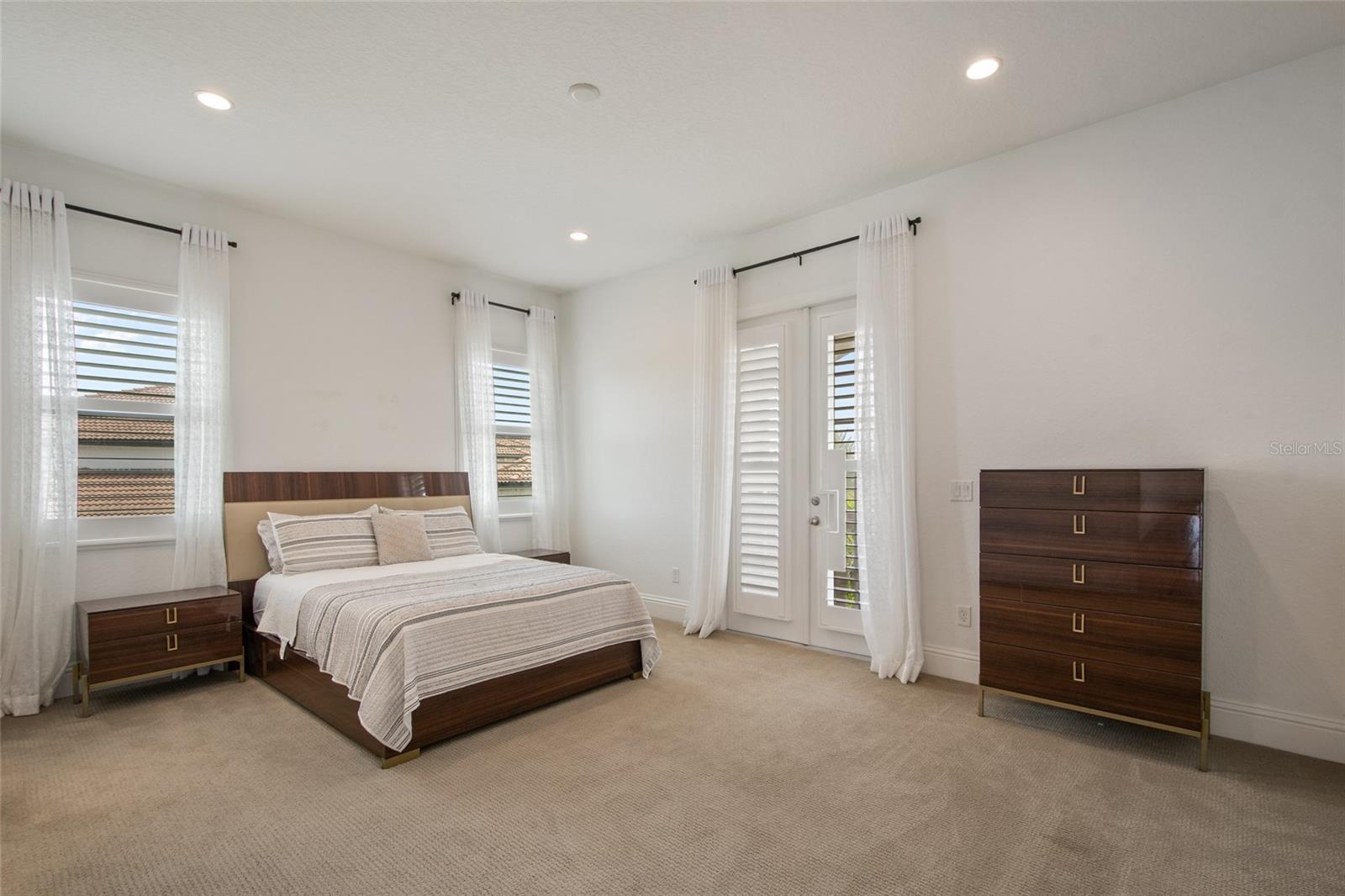 Image 61 of 91 For 4077 Isabella Circle