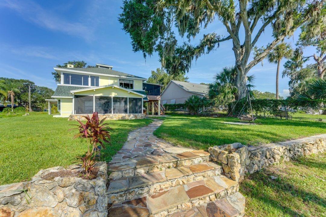 Image 2 of 58 For 900 Harbor Terrace