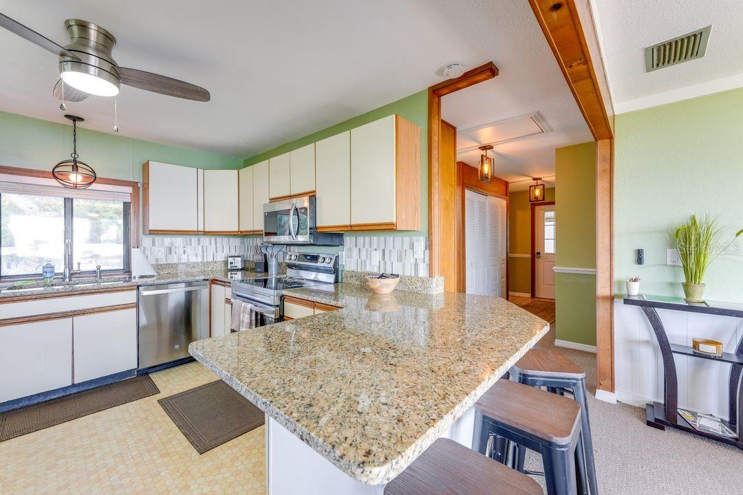 Image 30 of 58 For 900 Harbor Terrace