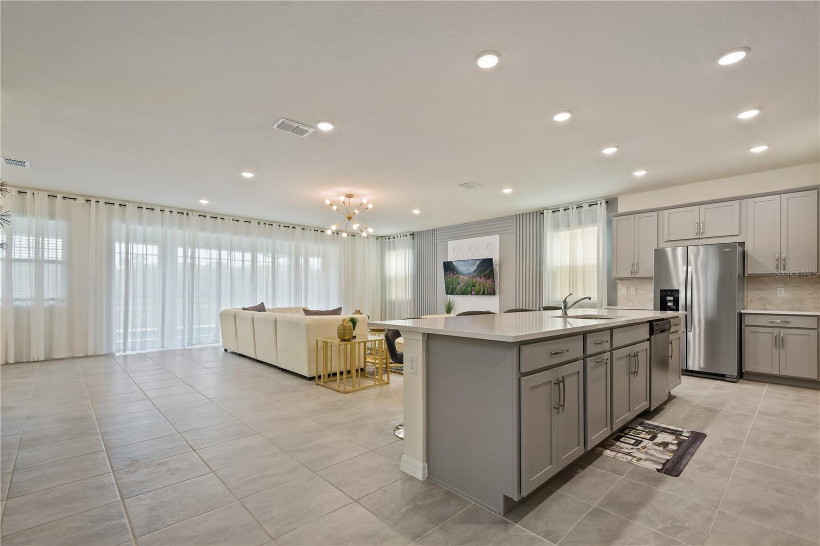 Image 3 of 34 For 8944 Coconut Breeze Drive