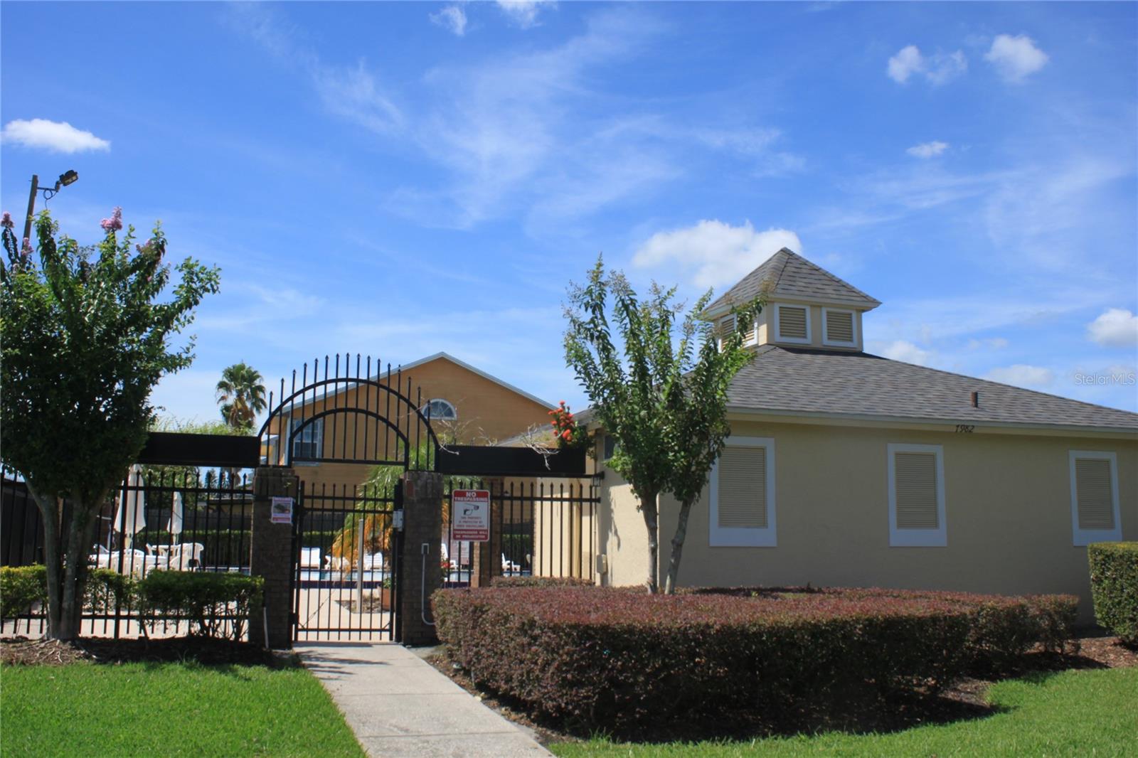 Image 16 of 18 For 7927 Tumbleweed Court